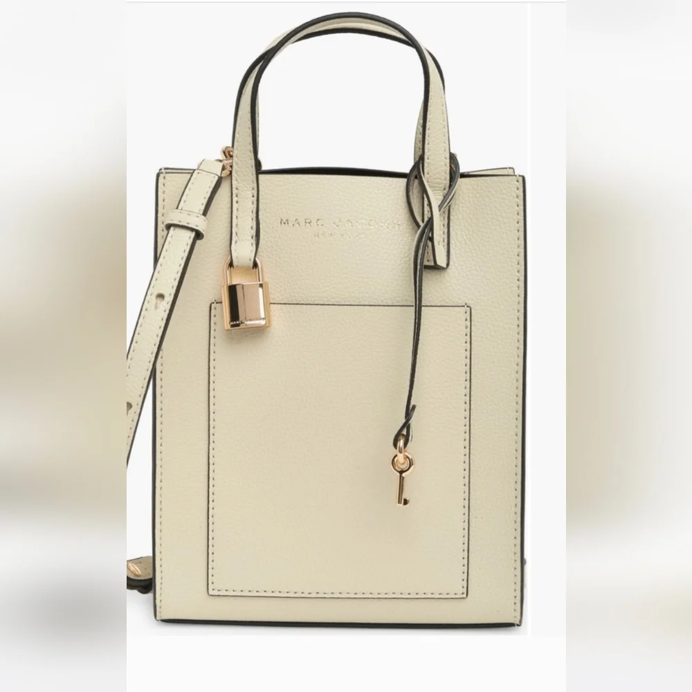 Marc Jacobs Micro Grind Tote/Crossbody NWOT And NWT Marc Jacobs Card Holder - Picture 6 of 13